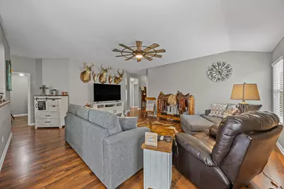 1513 Monte Vista Drive, Lockhart, TX 78644 - Photo 5