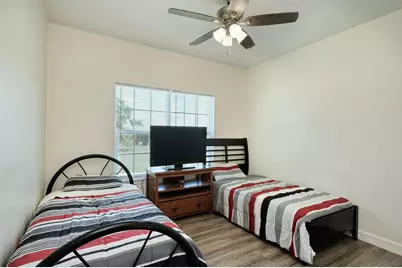 2409 Pecan Street, Bastrop, TX 78602 - Photo 13