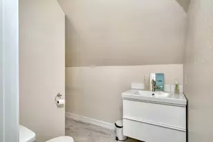 2409 Pecan St, Bastrop, TX 78602 - Photo 9