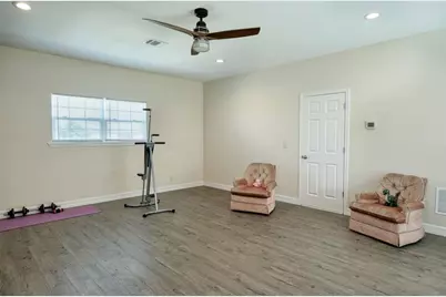 2409 Pecan Street, Bastrop, TX 78602 - Photo 5