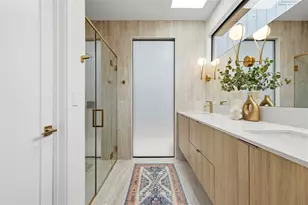 2306 S 2nd St, Austin, TX 78704 - Photo 15