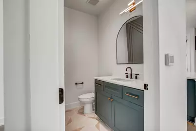 4127 E 12th Street #1, Austin, TX 78721 - Photo 11