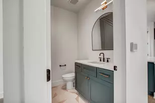 4127 E 12th St, Austin, TX 78721 - Photo 11