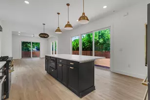 3101 Lyons Rd, Austin, TX 78702 - Photo 7