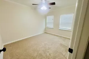 1902 Karen Ave, Austin, TX 78757 - Photo 11