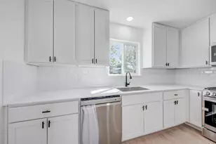 5228 Basswood Ln, Austin, TX 78723 - Photo 11