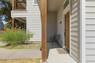 2610 Hidalgo St, Austin, TX 78702 - Photo 3