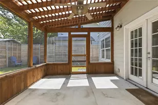 2610 Hidalgo St, Austin, TX 78702 - Photo 27