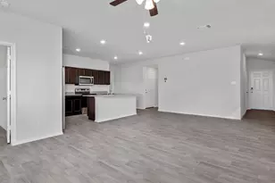 133 McNamara Ct, Jarrell, TX 76537 - Photo 9