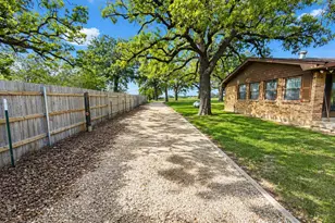 1076 Fm 2095, Cameron, TX 76520 - Photo 5