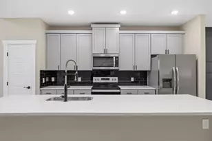 17503 Panorama Dr, Dripping Springs, TX 78620 - Photo 9