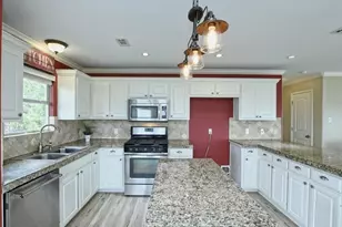 7606 Bar K Ranch Rd, Lago Vista, TX 78645 - Photo 11