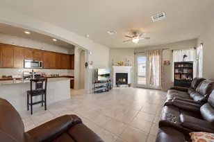 205 Clubhouse Dr, Georgetown, TX 78628 - Photo 5