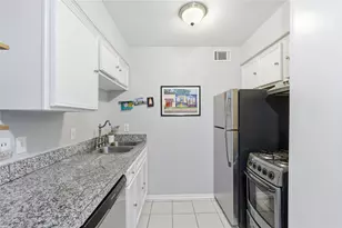 2021 Bluebonnet Ln, Austin, TX 78704 - Photo 5