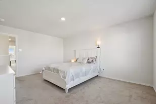 185 Katie Elder Dr, Jarrell, TX 76588 - Photo 33