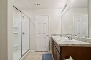 185 Katie Elder Dr, Jarrell, TX 76588 - Photo 35