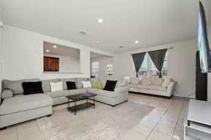 185 Katie Elder Dr, Jarrell, TX 76588 - Photo 7