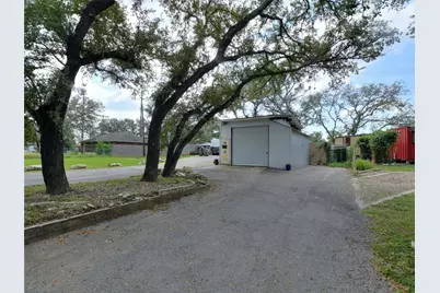 1605 Lancer Lane, Austin, TX 78733 - Photo 9