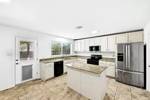 19301 Sunken Creek Pass, Pflugerville, TX 78660 - Photo 5