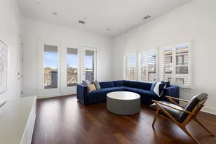 1023 Juniper St, Austin, TX 78702 - Photo 33