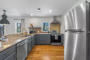 511 Olive St, Fredericksburg, TX 78624 - Photo 13