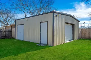 511 Olive St, Fredericksburg, TX 78624 - Photo 35