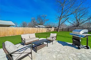 511 Olive St, Fredericksburg, TX 78624 - Photo 33