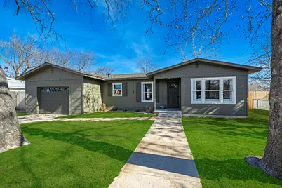 511 Olive Street, Fredericksburg, TX 78624 - Photo 3