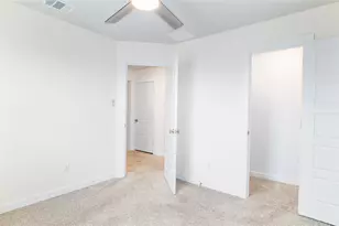 102 Englenook Dr, Hutto, TX 78634 - Photo 17