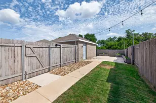 1625 Arapaho Mountain Pass, Leander, TX 78641 - Photo 25