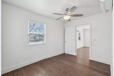304 Harris Street, Smithville, TX 78957 - Photo 19
