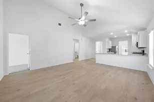 217 W Luna Blue Ln, Jarrell, TX 76537 - Photo 5