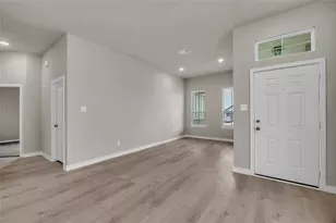 133 Walk Way Dr, Jarrell, TX 76537 - Photo 21