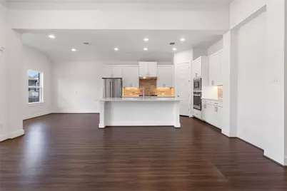 819 Great Lawn Bend, Liberty Hill, TX 78642 - Photo 3