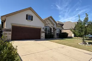 104 Canyon Lake Ln, Georgetown, TX 78628 - Photo 5