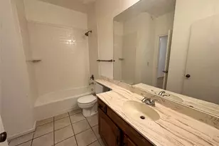 1906 Robbins Pl, Austin, TX 78705 - Photo 11
