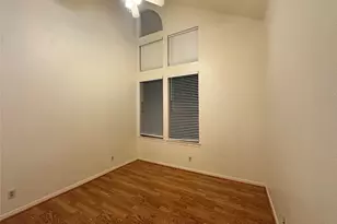 1906 Robbins Pl, Austin, TX 78705 - Photo 19