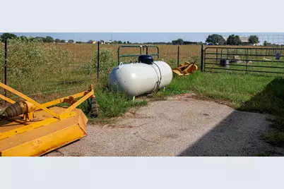 142 Zimmerhanzel Road, Flatonia, TX 78941 - Photo 35