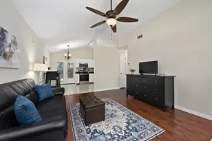 1015 E Yager Ln, Austin, TX 78753 - Photo 5