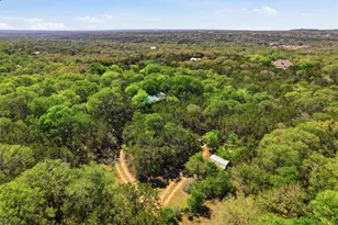 907 Deertrail Dr, San Marcos, TX 78666 - Photo 29