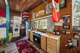 907 Deertrail Dr, San Marcos, TX 78666 - Photo 5