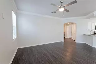 12215 Hunters Chase Dr, Austin, TX 78729 - Photo 9