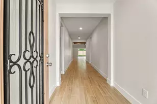 1412 Kent St, Taylor, TX 76574 - Photo 3