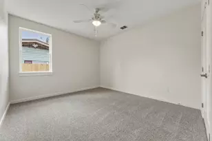 1412 Kent St, Taylor, TX 76574 - Photo 5