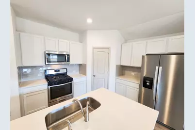 126 Fort Clark Springs Lane, Hutto, TX 78634 - Photo 5