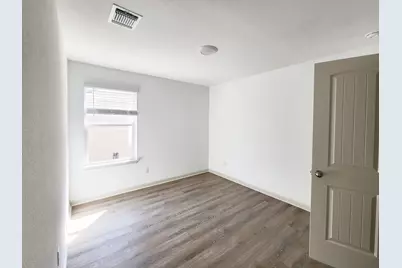 126 Fort Clark Springs Lane, Hutto, TX 78634 - Photo 17