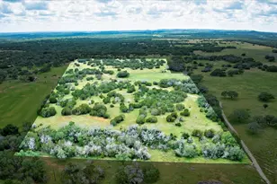 555 Summer Hl Ln, Johnson City, TX 78636 - Photo 1
