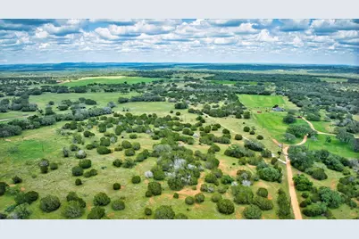 555 Summer Hill Lane, Johnson City, TX 78636 - Photo 3