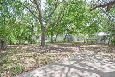 602 Hammack Drive, Austin, TX 78752 - Photo 3