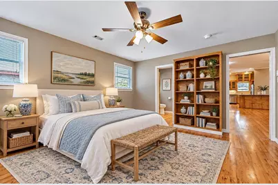 8015 Gault Street, Austin, TX 78757 - Photo 17
